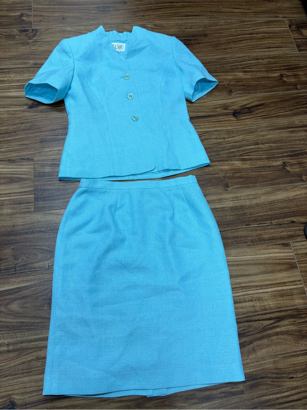 Le Suit 2-piece lined skirt suit set, short-sleeve blazer & skirt, size 4P